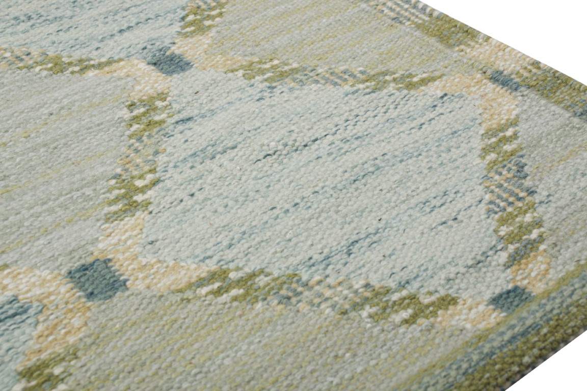 Scandinavian Square Rug with Geometric Patterns