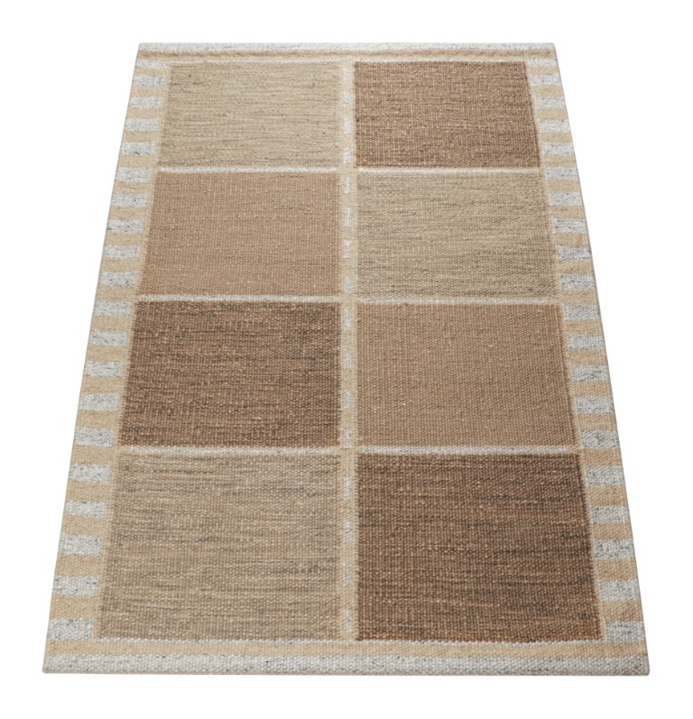 Scandinavian Rug with Geometric Patterns