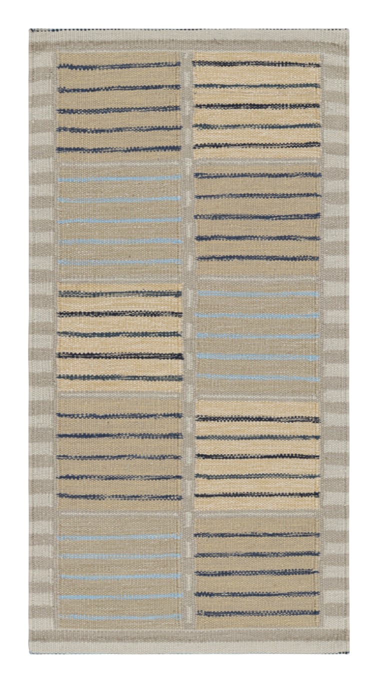 Scandinavian Rug with Hourglass Geometric Patterns