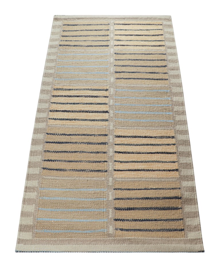 Scandinavian Rug with Hourglass Geometric Patterns