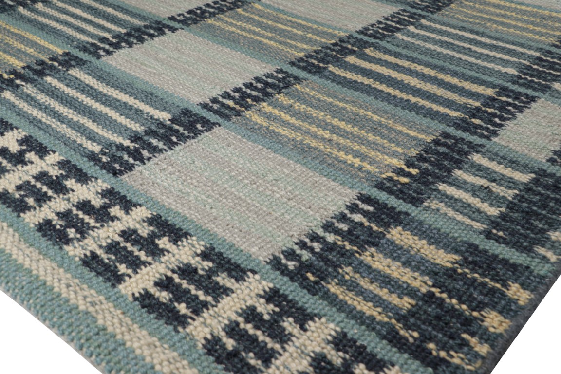 Scandinavian Rug with Geometric Patterns