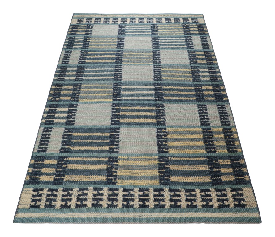 Scandinavian Rug with Geometric Patterns