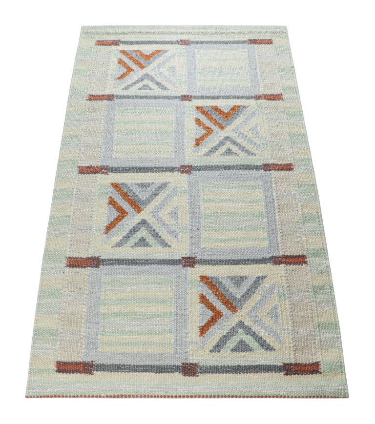 Scandinavian Rug with Geometric Patterns