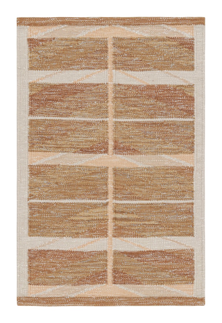 Scandinavian Rug with Geometric Patterns
