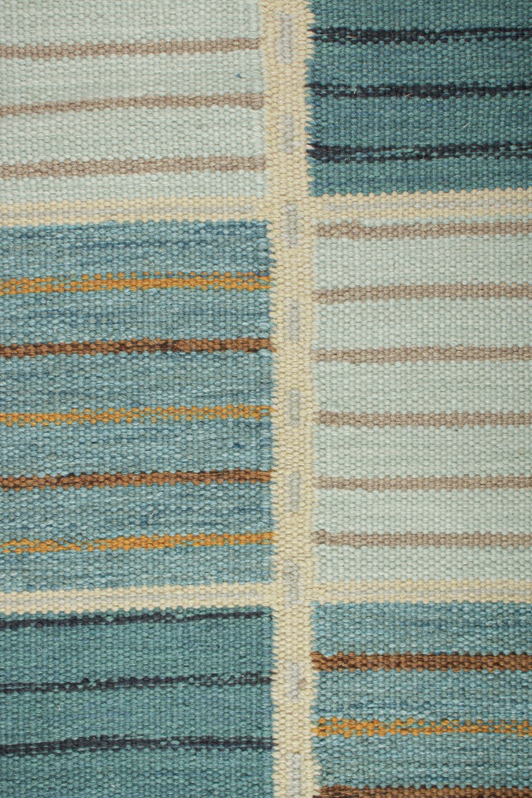 Scandinavian Runner with Geometric Stripes