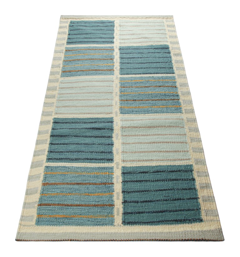 Scandinavian Runner with Geometric Stripes