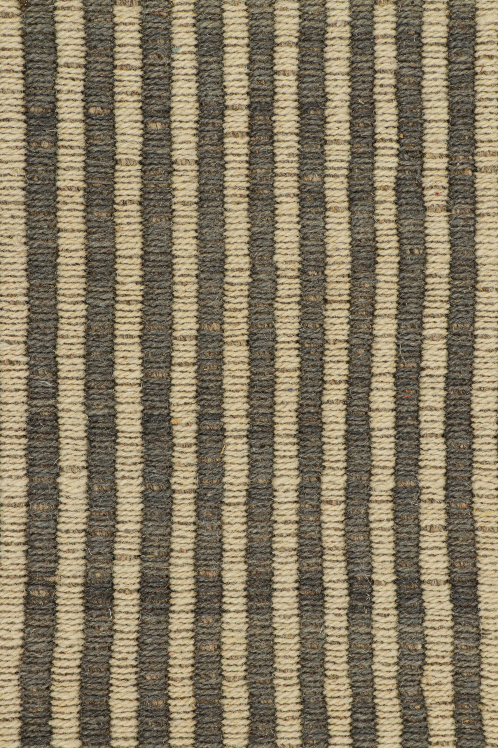 30192 7'11x10'3 3