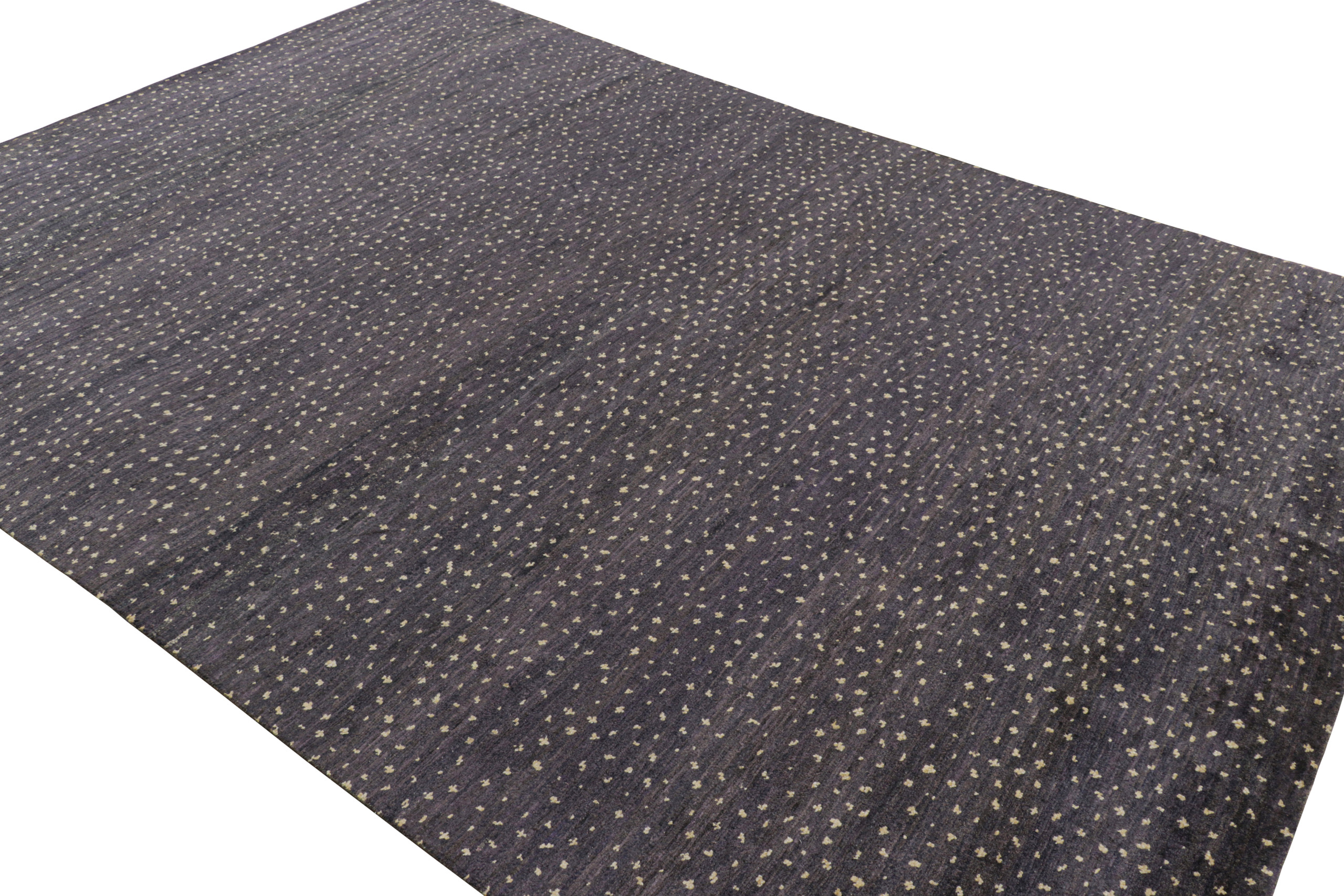 29757 8'11x12'4 4