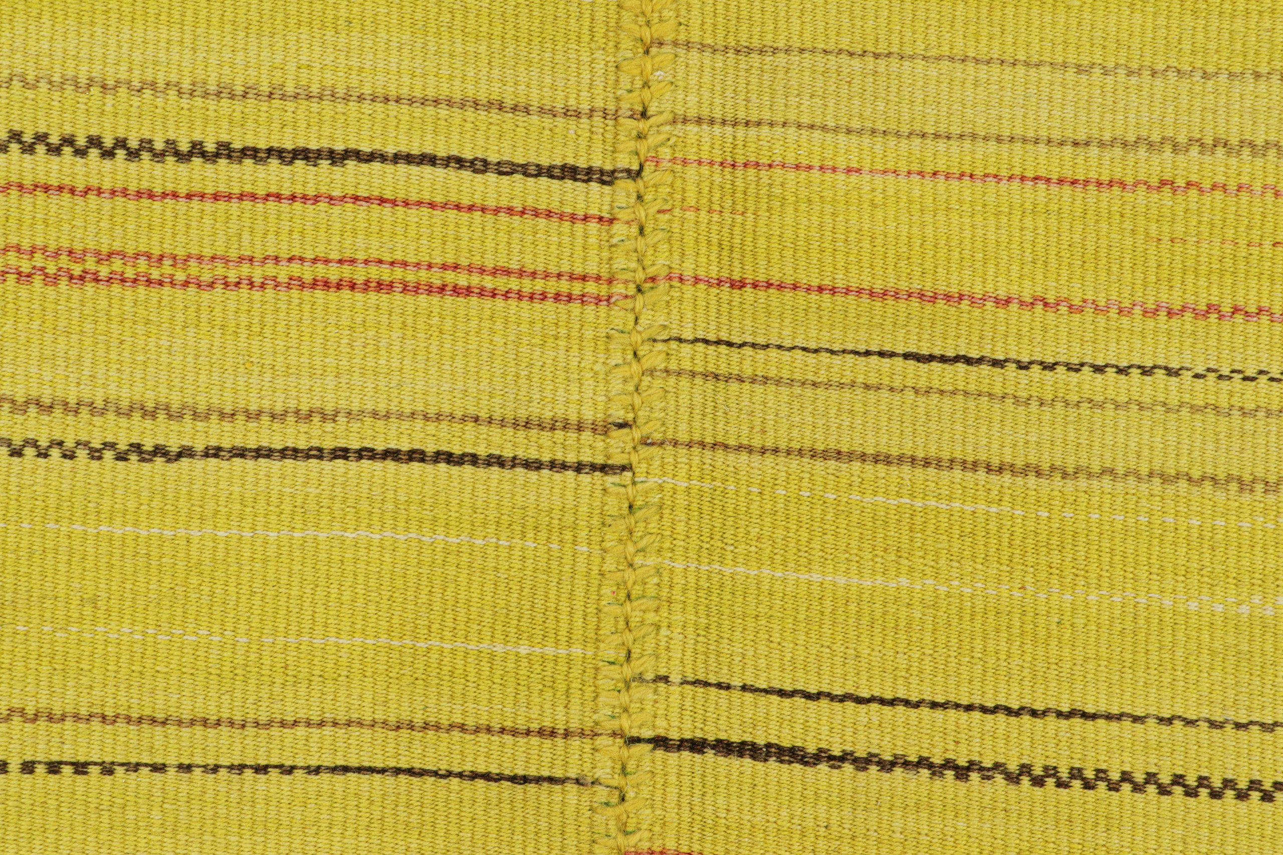 31747 11'11x15'9 3