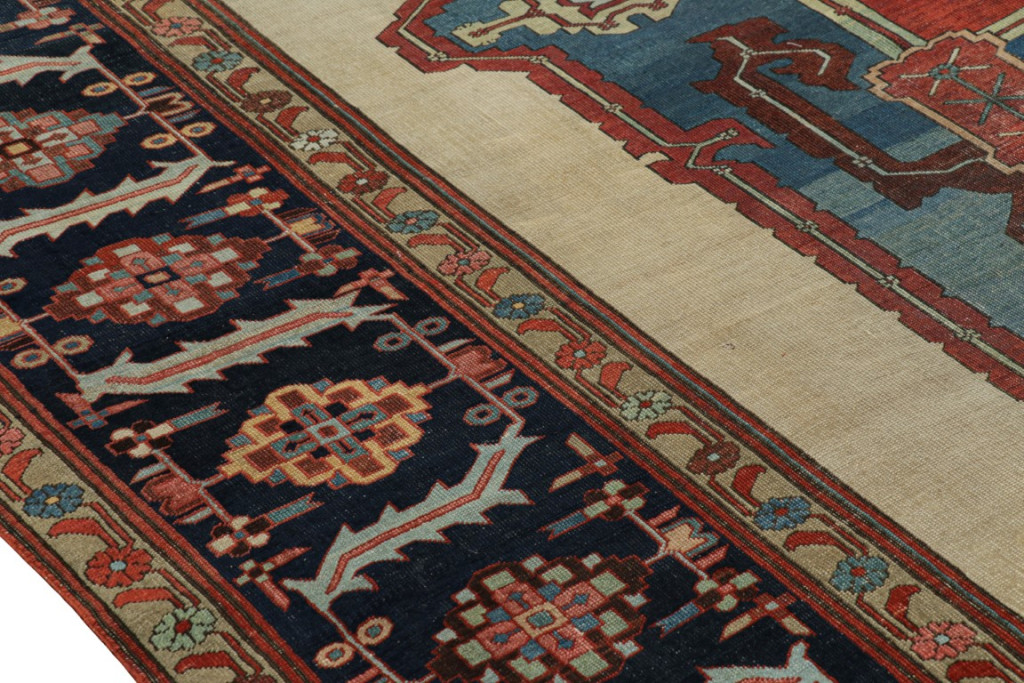 Antique Heriz Bakshaish Persian Rug