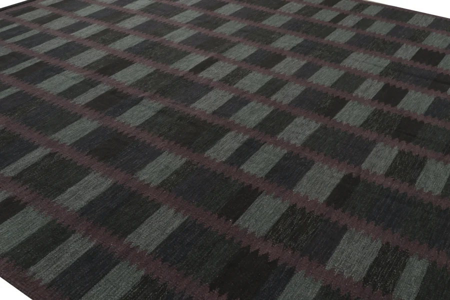 33687 11'11x13'10 2