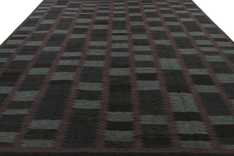 33687 11'11x13'10 4