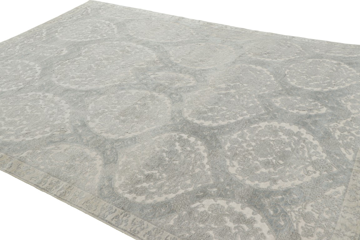 Modern Classics Floral Rug