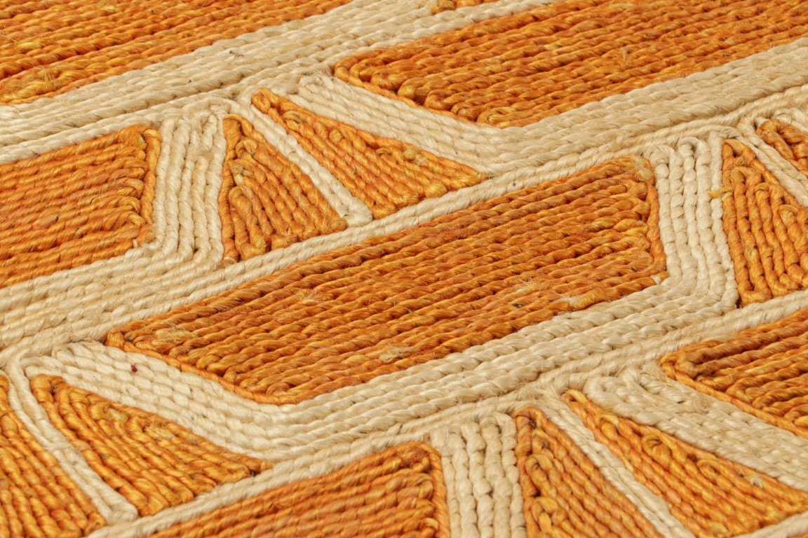 5028576 HAND WOVEN 2