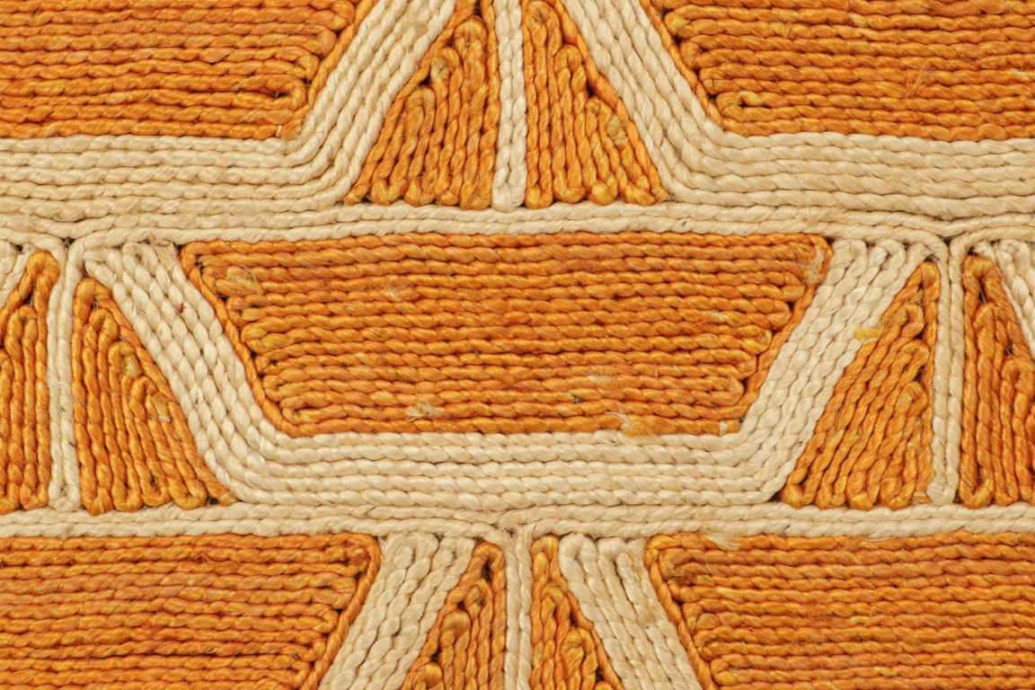 5028576 HAND WOVEN 3