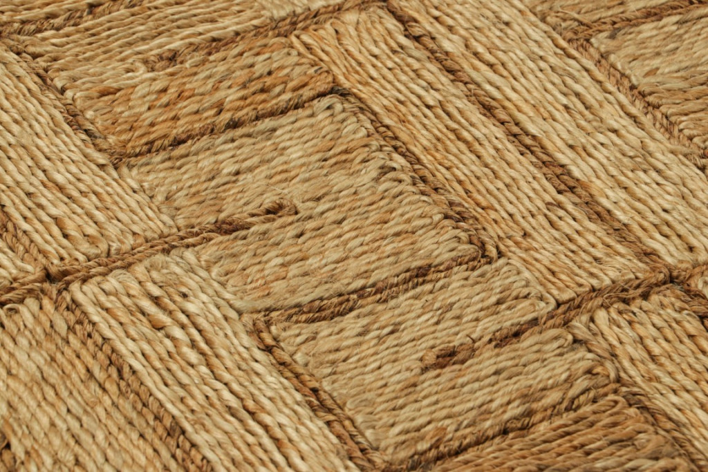 5028579 HAND WOVEN 2