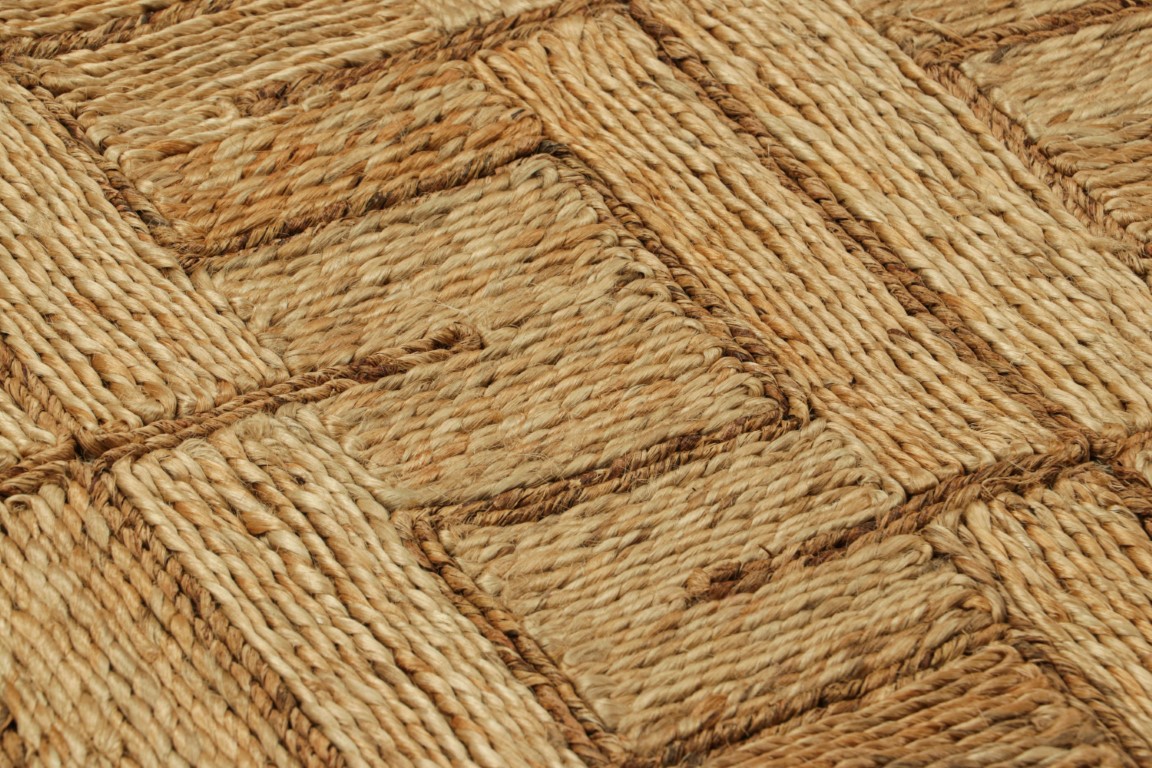 5028579 HAND WOVEN 2