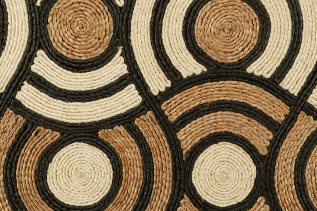 5028581 HAND WOVEN 3