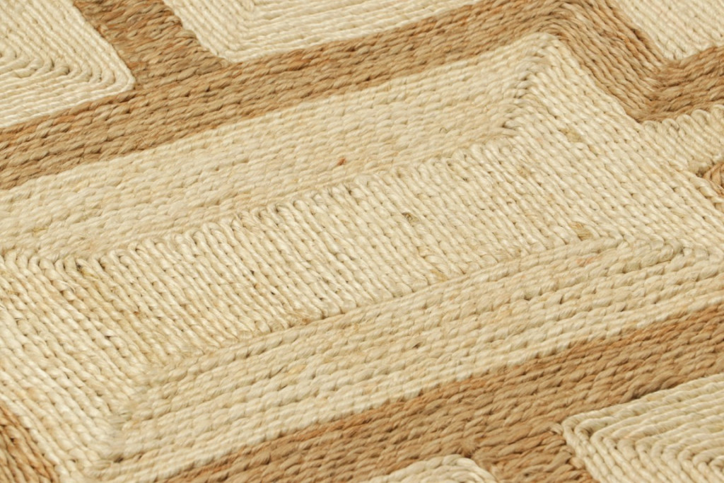 5028586 HAND WOVEN 2
