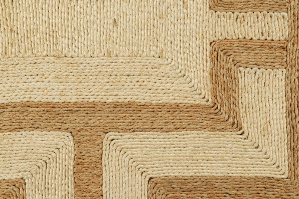 5028586 HAND WOVEN 3