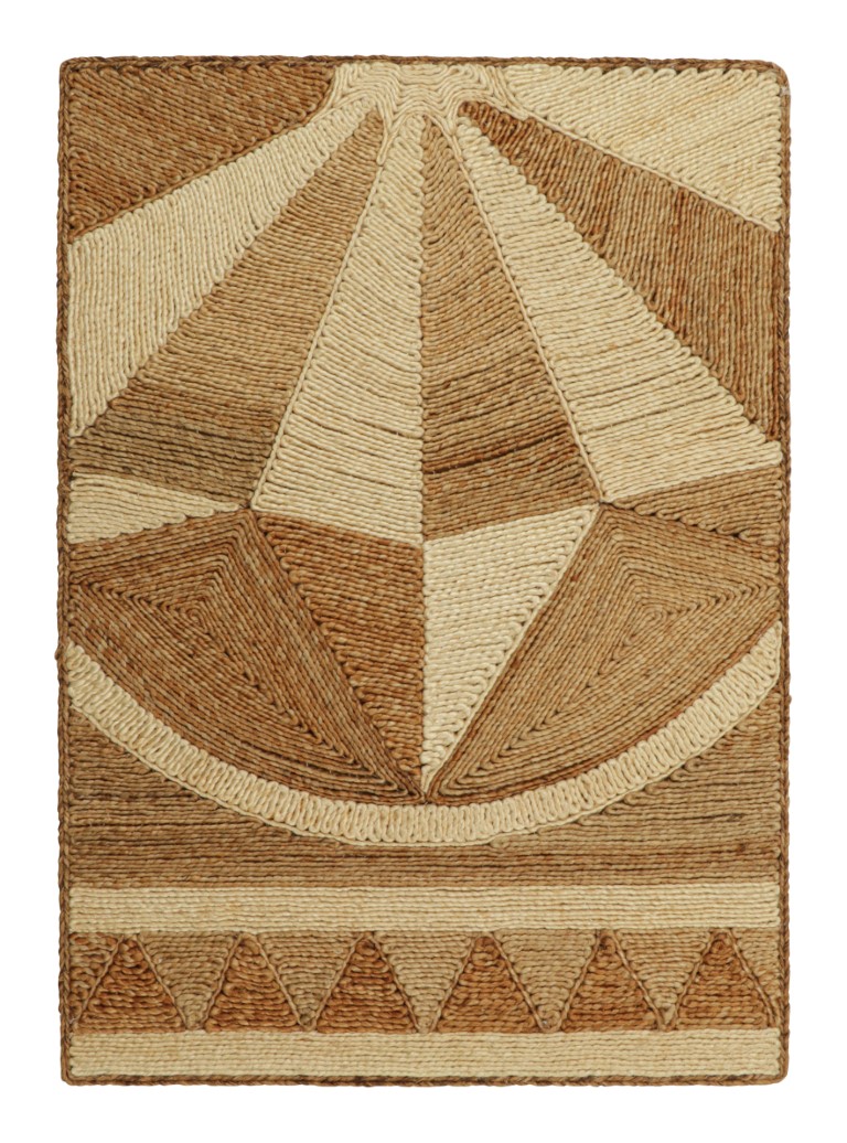 5028589 HAND WOVEN 1