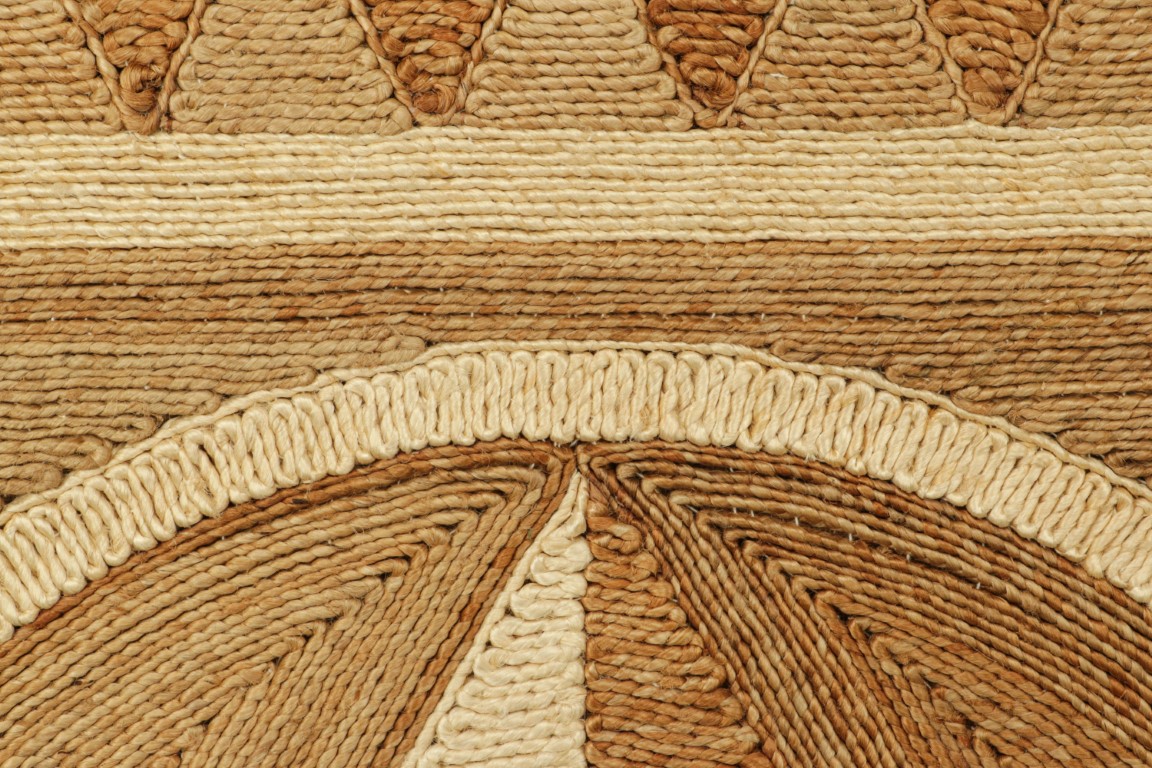 5028589 HAND WOVEN 2