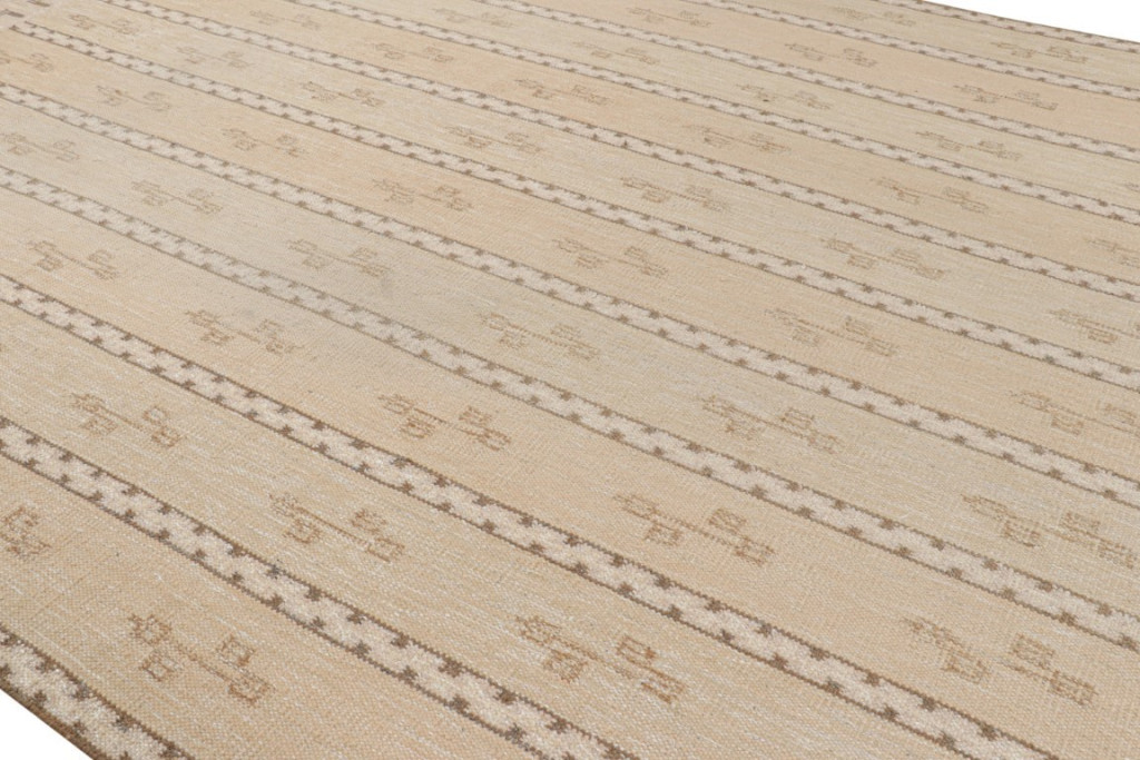 Oversized Scandinavian Geometric Rug