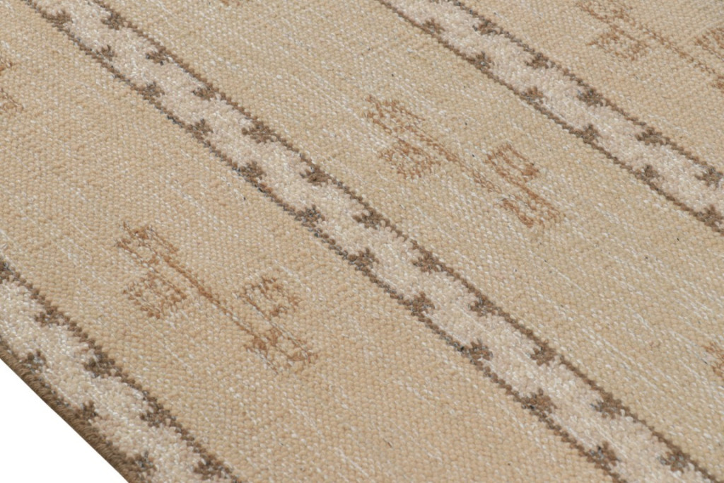 Oversized Scandinavian Geometric Rug