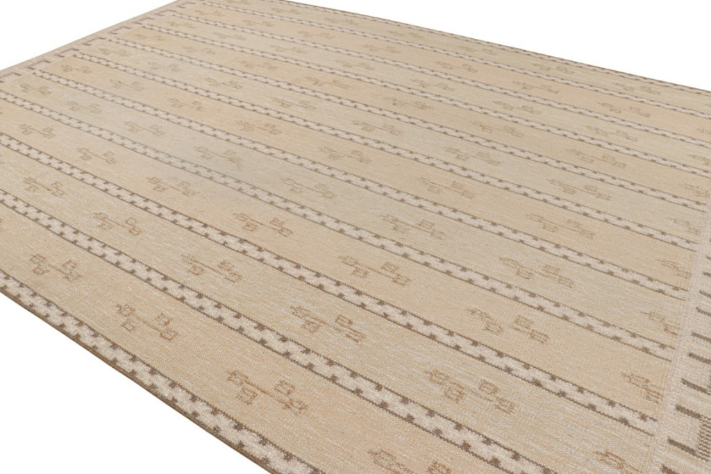 Oversized Scandinavian Geometric Rug