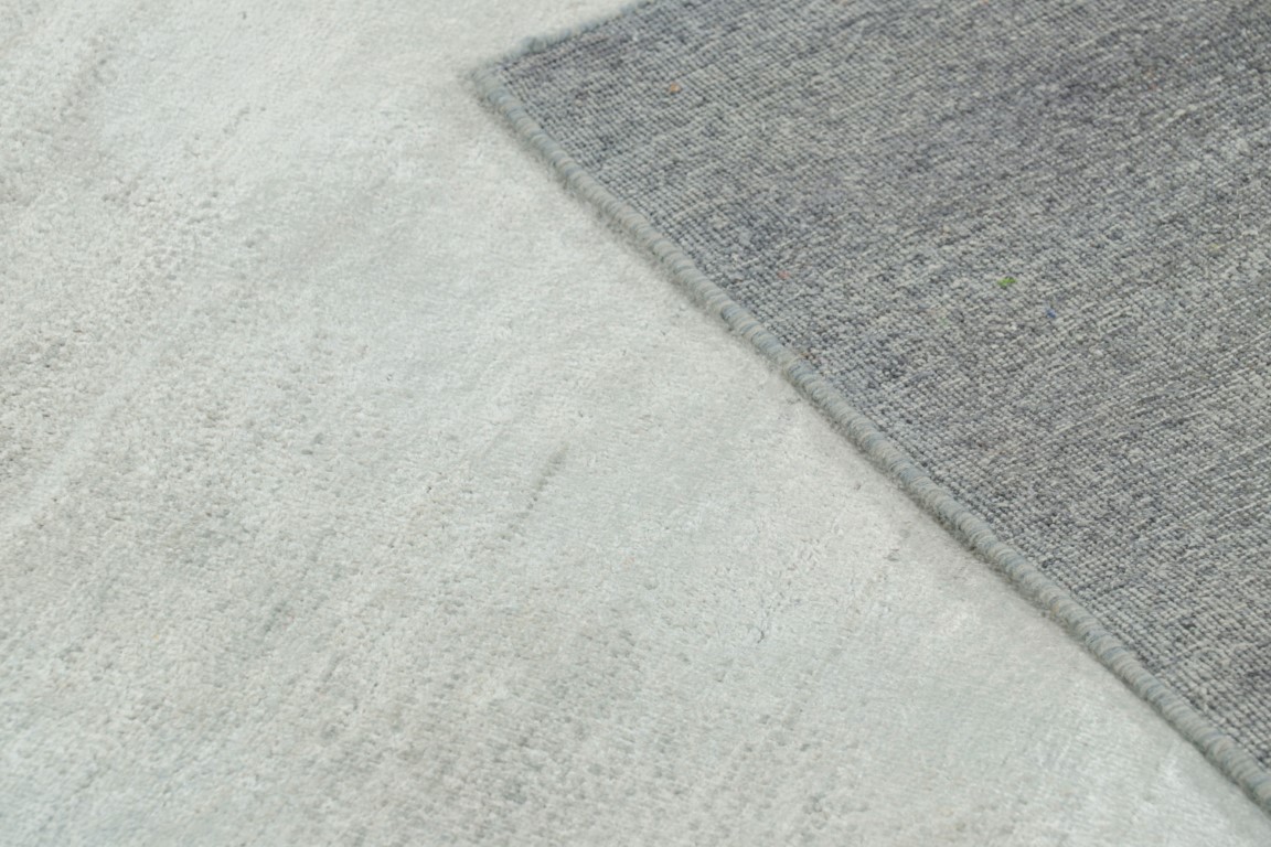 Modern Abstract Striae Rug