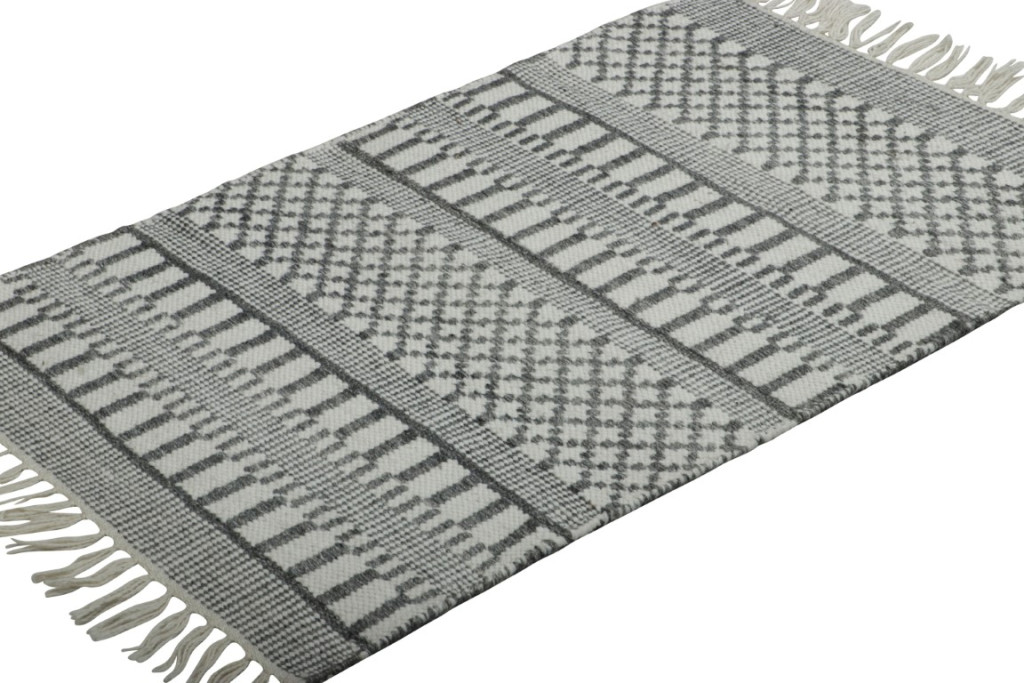 Contemporary Dhurrie Striped Rug