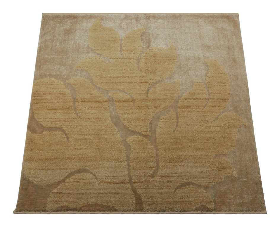 Modern Floral Rug