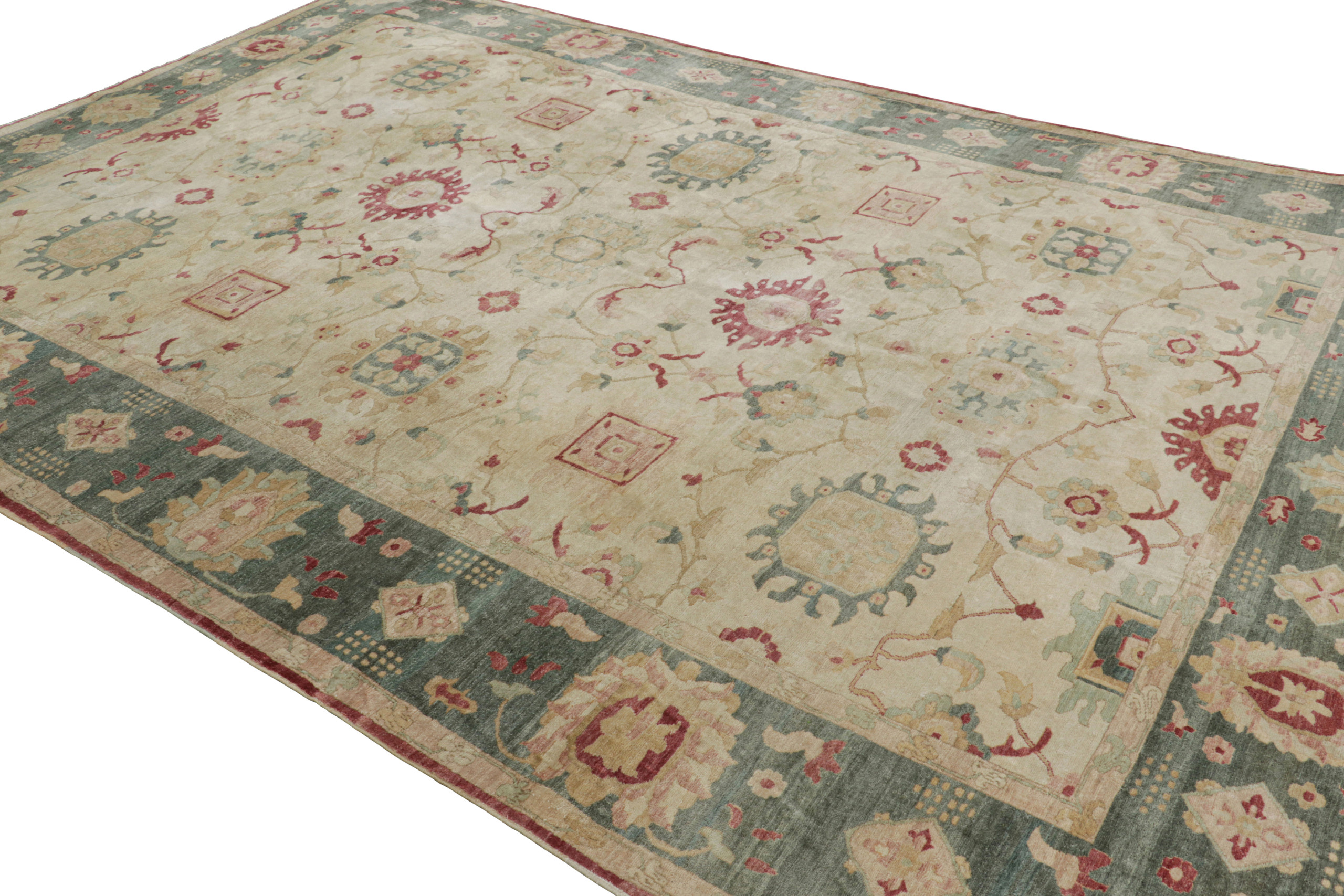 Traditional Sultanabad Floral Rug