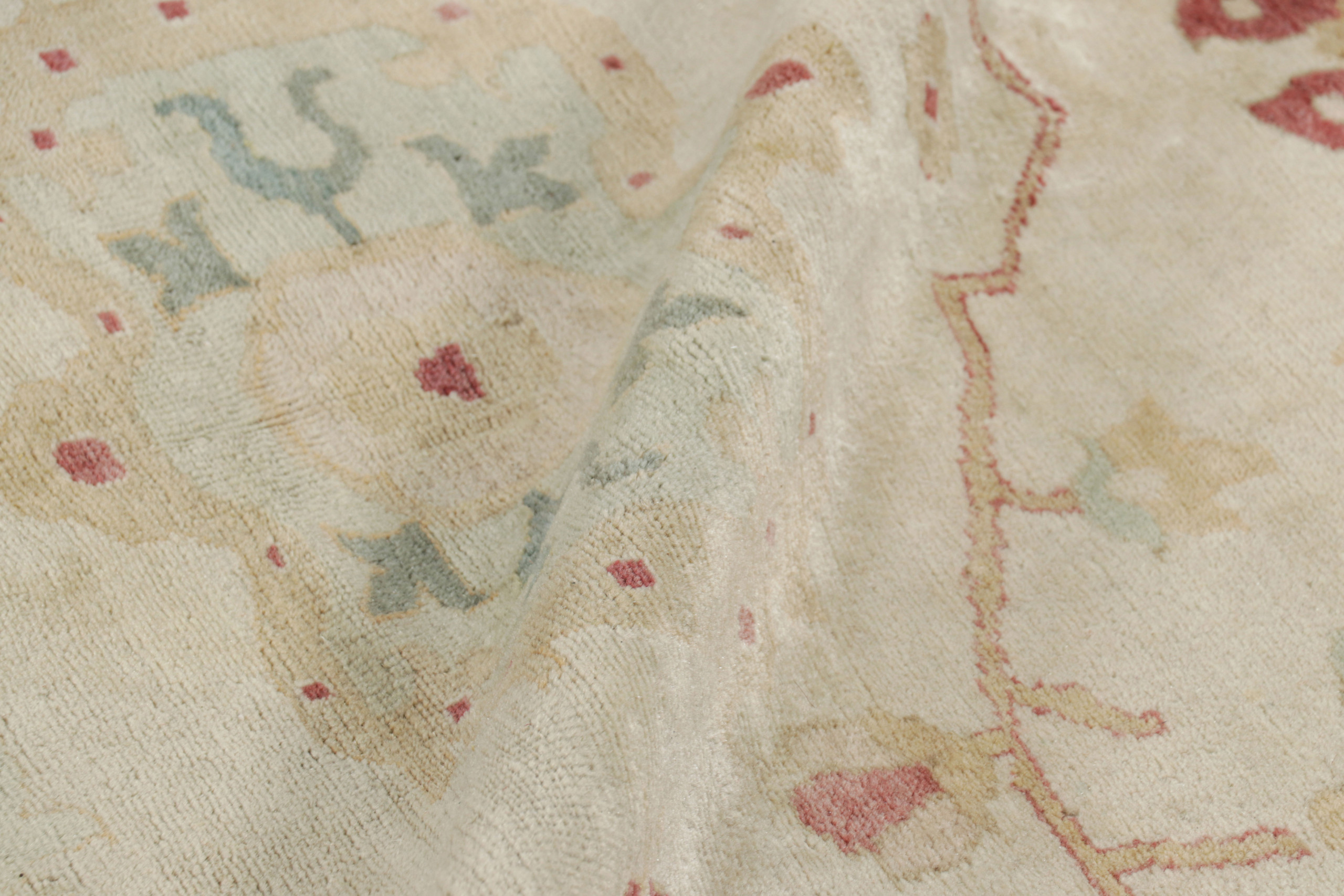 Traditional Sultanabad Floral Rug