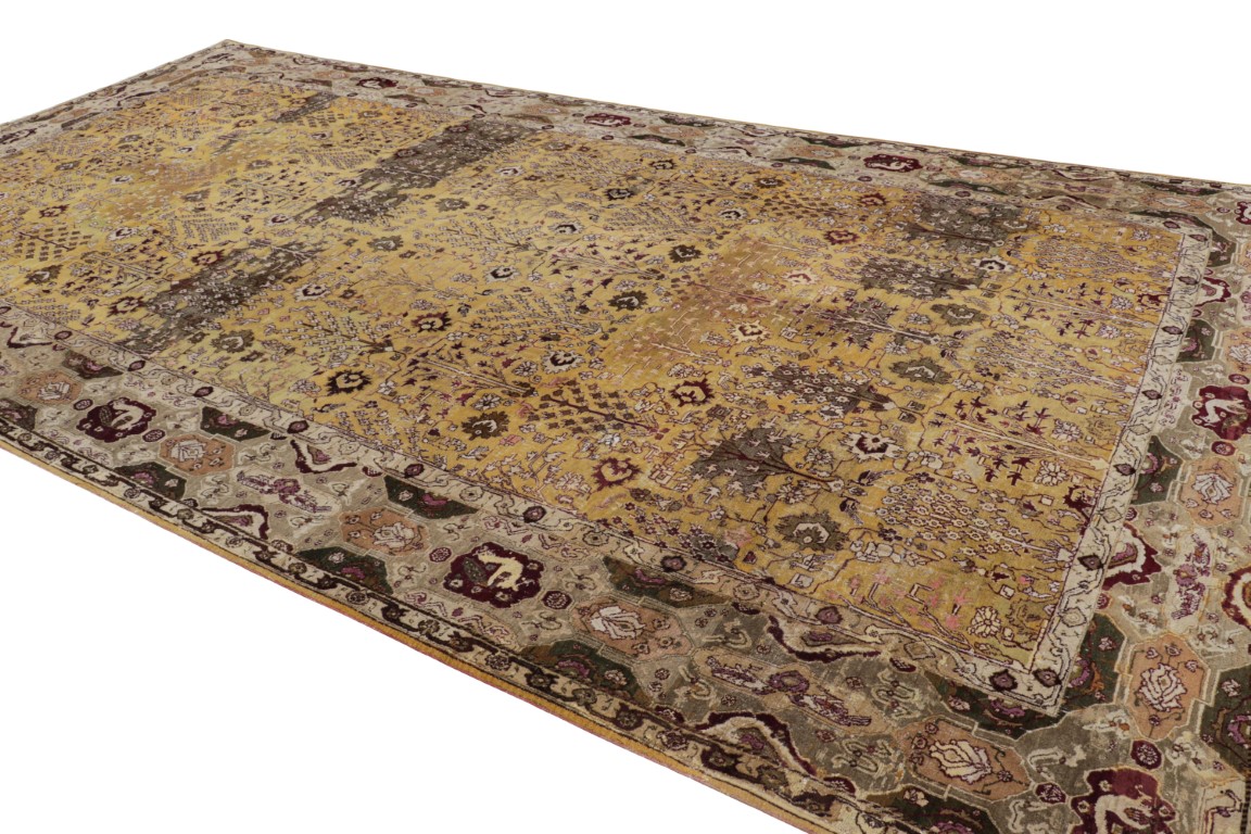 Antique Agra Floral Rug
