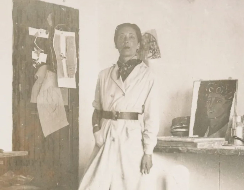 Eyre de Lanux in her studio, around 1950. Image courtesy Archives of American Art, Smithsonian Institution, Eyre de Lanux papers, 1865-1995