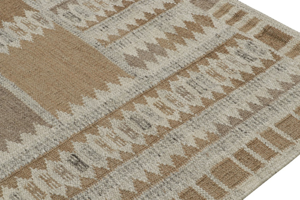 Scandinavian Custom Rug Design with Geometric Patterns