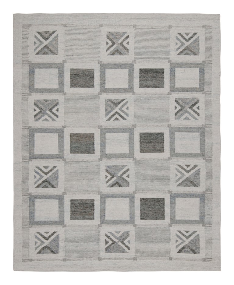 Scandinavian Custom Outdoor Rug with Geometric Patterns