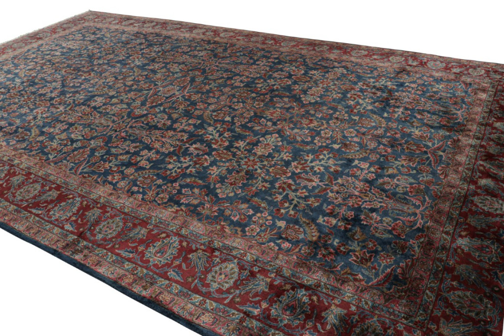 Antique Kashan Floral Rug