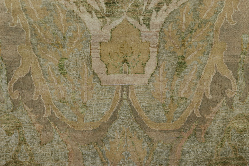Modern Classics Floral Rug