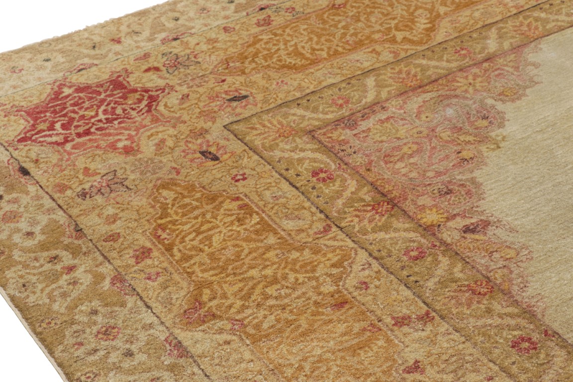 Antique Agra Floral Rug
