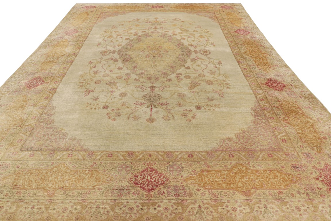 Antique Agra Floral Rug