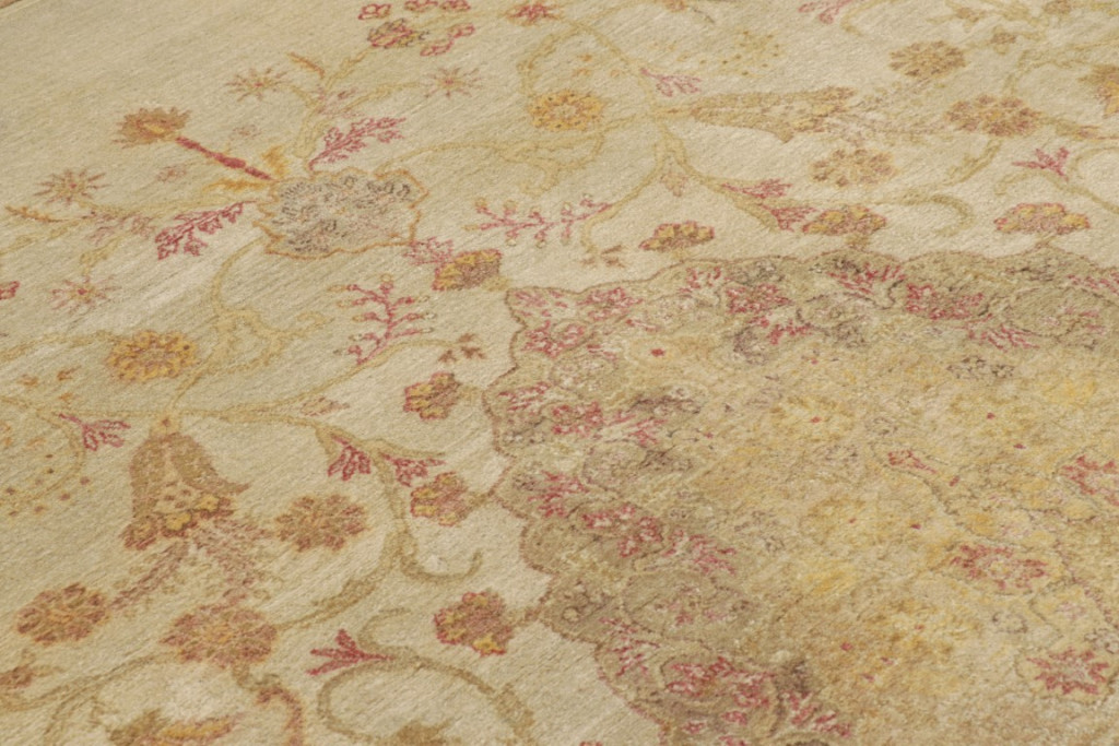 Antique Agra Floral Rug
