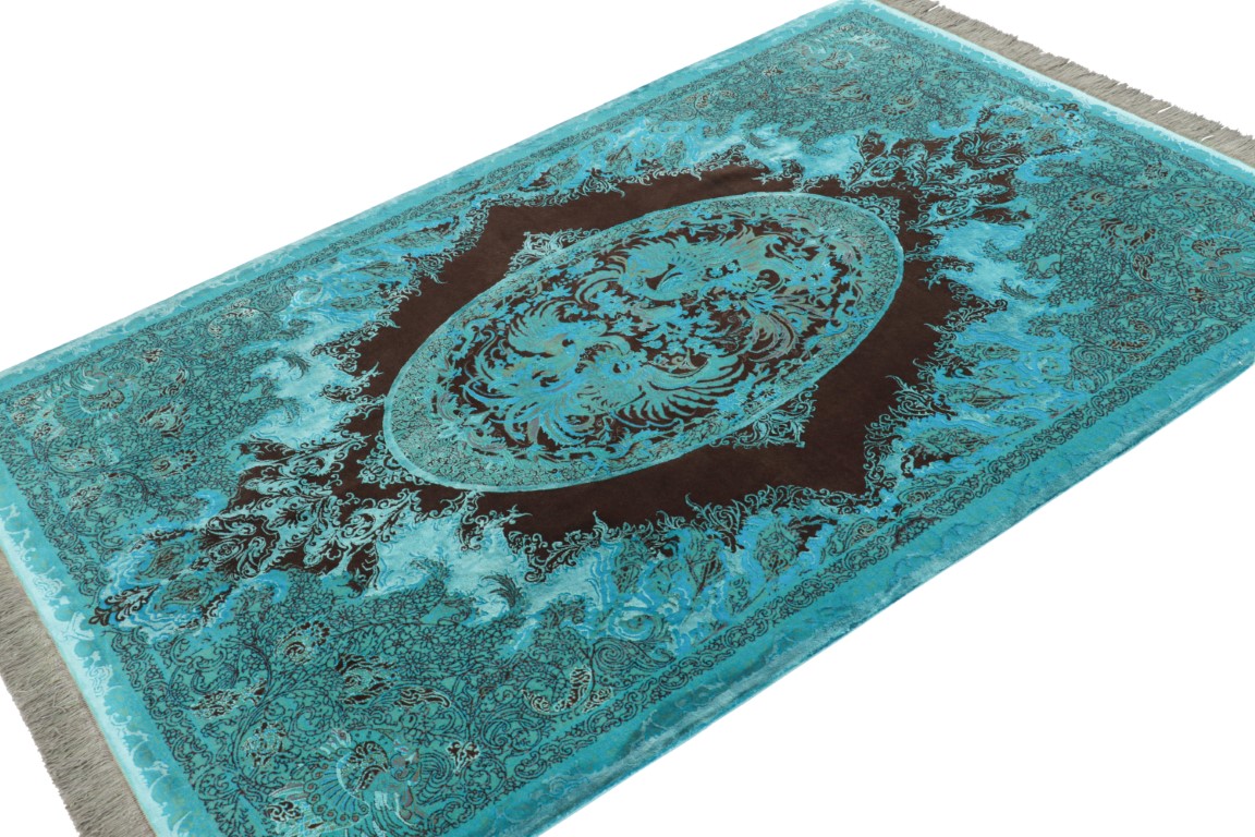 Contemporary Medallion Rug