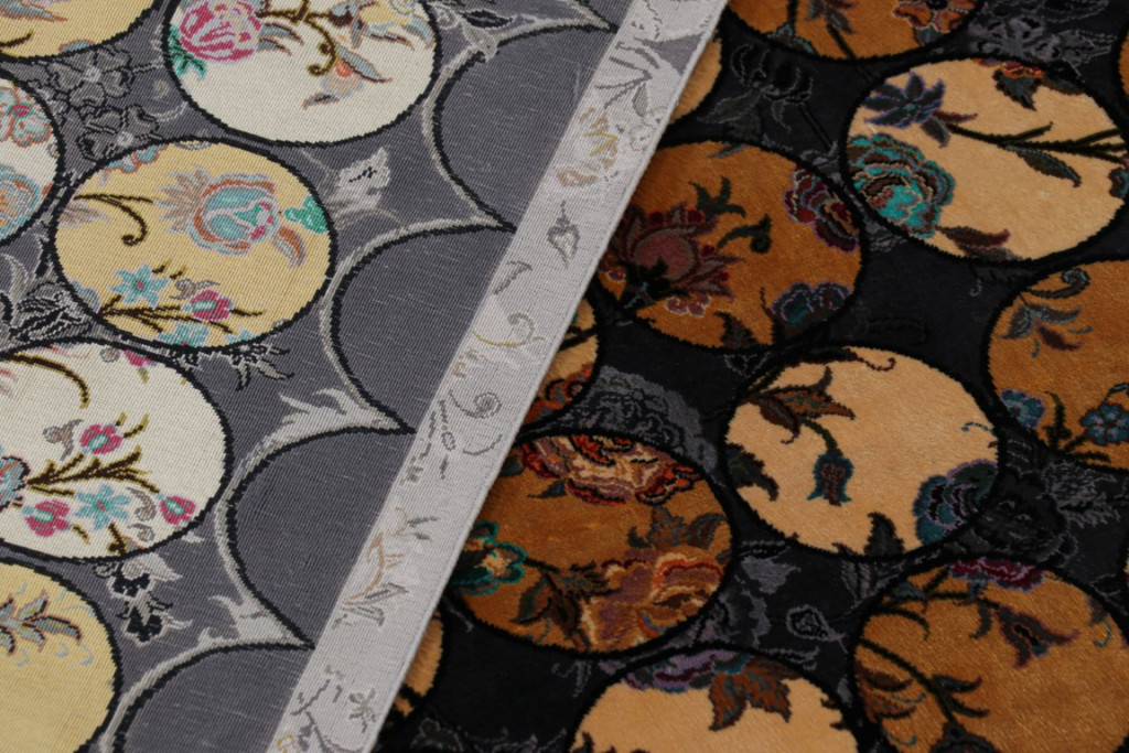 Contemporary Floral Rug