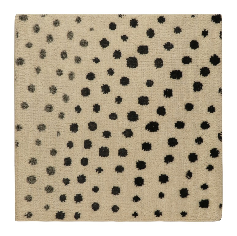 5028413 HOMAGE PILE 1