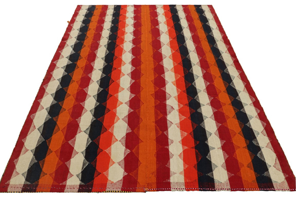 Vintage Jajim Qashqai Kilim