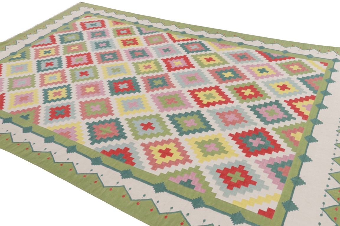 Contemporary Dhurrie Geometric Rug