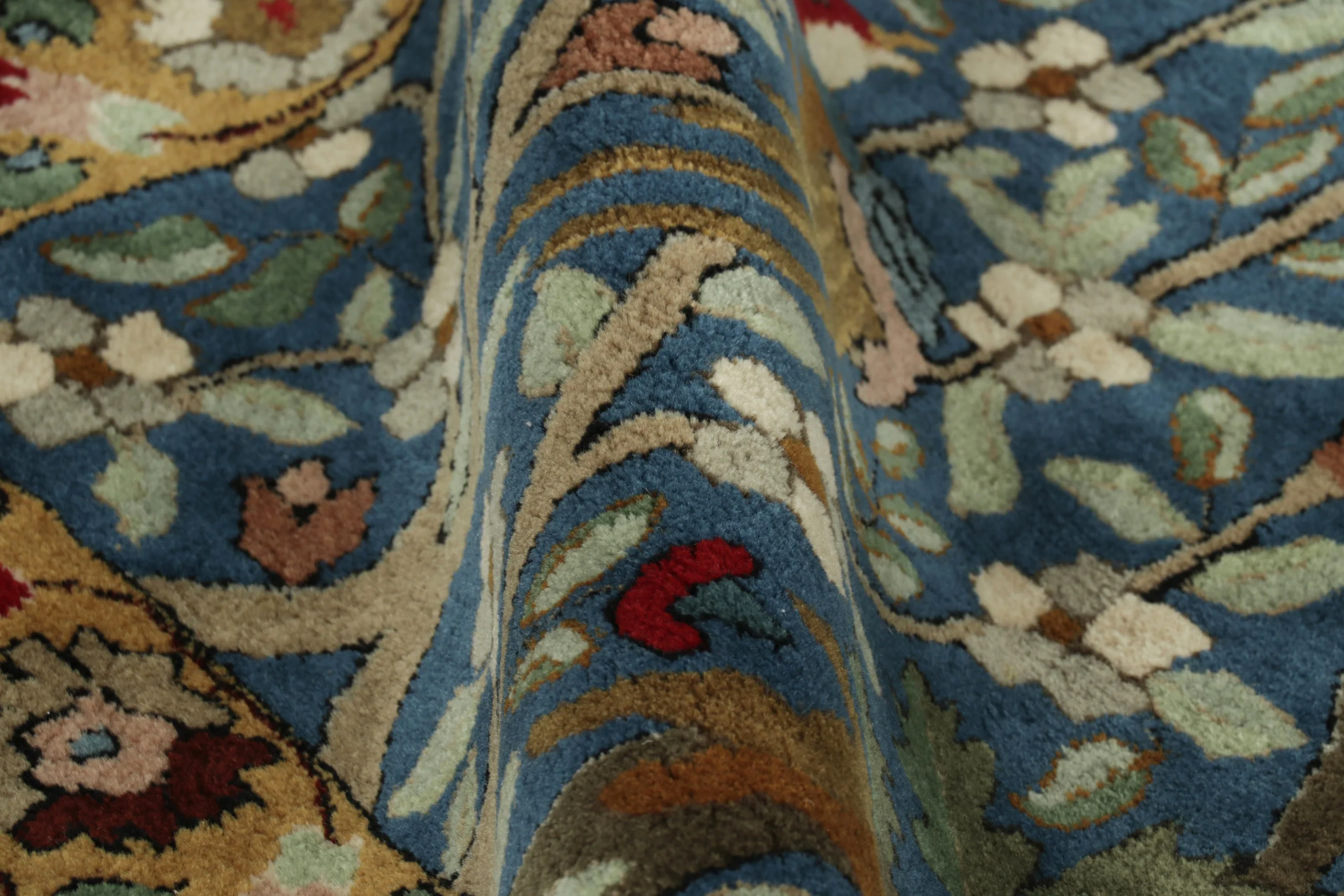 Antique German Tetex Floral Runner