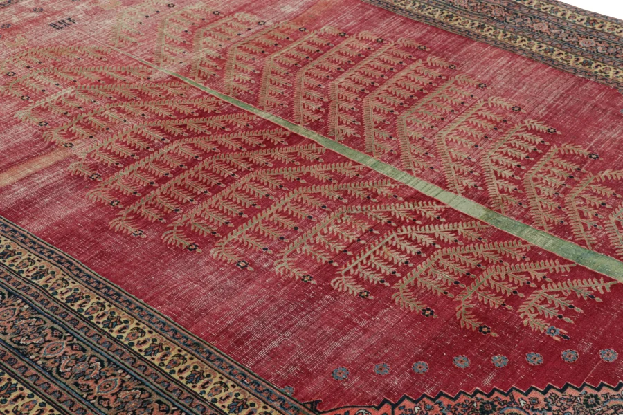 Antique Doroksh Floral Rug